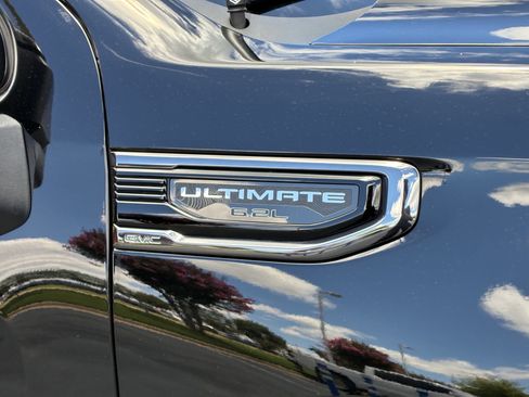 Used 2025 GMC Sierra 1500 Denali Ultimate AWD/4WD image 8