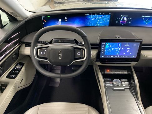 New 2026 Lincoln Nautilus Reserve image 11