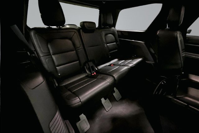 Used 2018 Lincoln Navigator Reserve w/ Technology Package AWD/4WD image 25