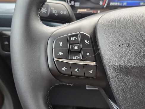 Used 2024 Ford Maverick Lariat w/ FX4 Off-Road Package AWD/4WD image 27
