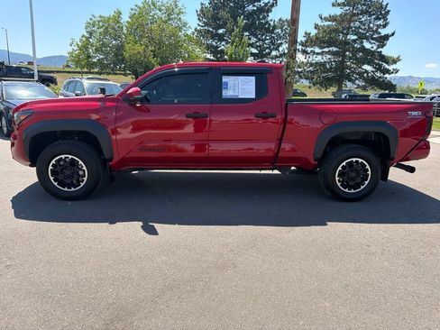 Used 2024 Toyota Tacoma TRD Off-Road w/ TRD Off Road Upgrade Package AWD/4WD image 4