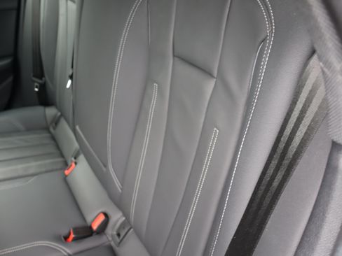 Used 2024 Audi A4 2.0T Premium w/ Convenience Package AWD/4WD image 25