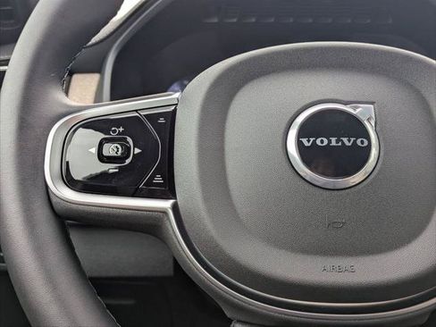 Used 2026 Volvo XC90 B6 Plus w/ Protection Package Premier AWD/4WD image 14