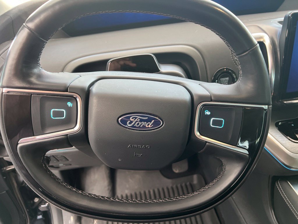 Used 2025 Ford Expedition Max Platinum AWD/4WD image 11