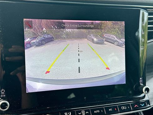Used 2023 Jeep Wagoneer L Series III w/ Preferred Equipment Group AWD/4WD image 14