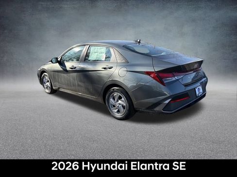 Used 2026 Hyundai Elantra SE FWD image 3