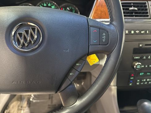 Used 2006 Buick LaCrosse CXL w/ Driver Confidence Package FWD image 11