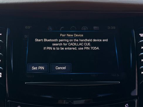 Used 2017 Cadillac Escalade Platinum RWD image 28