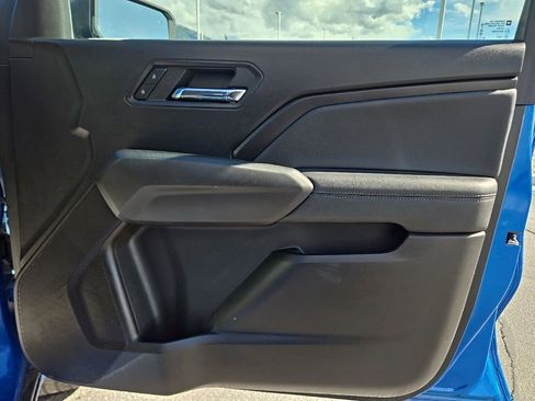 Used 2023 Chevrolet Colorado LT w/ LT Convenience Package AWD/4WD image 39