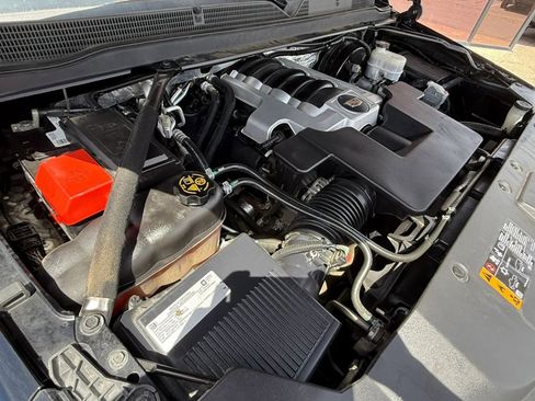 Used 2019 Cadillac Escalade ESV Luxury image 25