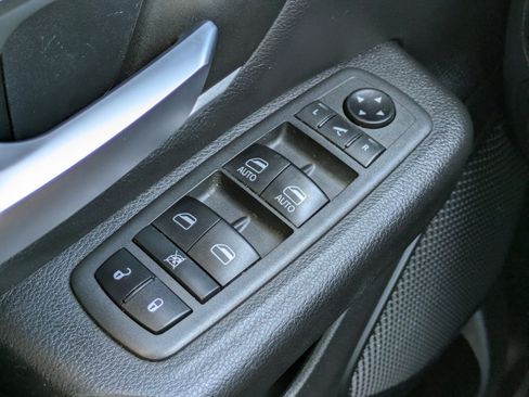 Used 2021 RAM 1500 Big Horn AWD/4WD image 16