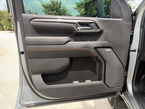 Used 2025 GMC Sierra 2500 AT4 w/ AT4 Premium Plus Package AWD/4WD image 21