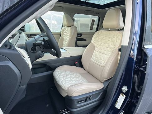 New 2025 Nissan Armada Platinum image 29