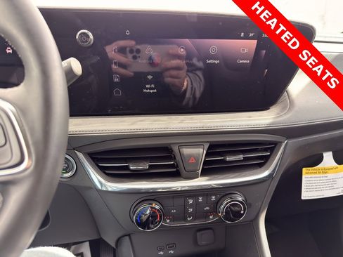 Used 2024 Buick Encore GX Preferred w/ Comfort Package image 4