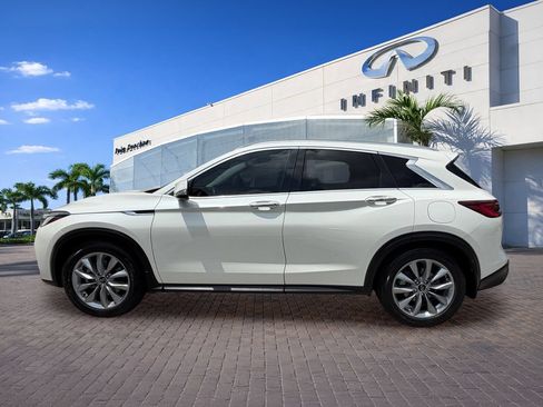 Used 2022 INFINITI QX50 Essential FWD image 4
