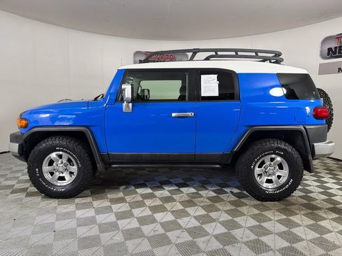 Used 2007 Toyota FJ Cruiser 4WD image 6