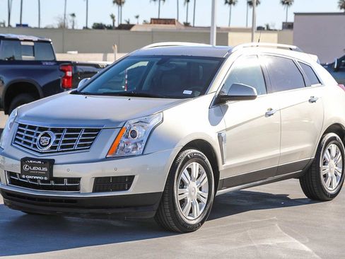 Used 2014 Cadillac SRX Luxury image 3