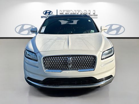 Used 2022 Lincoln Nautilus Reserve w/ Luxury Package image 2