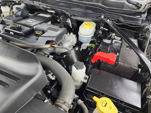 Used 2024 RAM 3500 Big Horn w/ Night Edition image 19