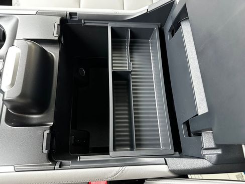 New 2026 Ford Expedition Active image 81