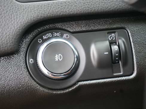 Used 2017 Buick Regal Sport Touring FWD image 22