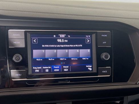 Used 2020 Volkswagen Jetta SE image 14