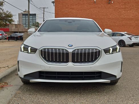 Certified 2025 BMW 530i xDrive image 10