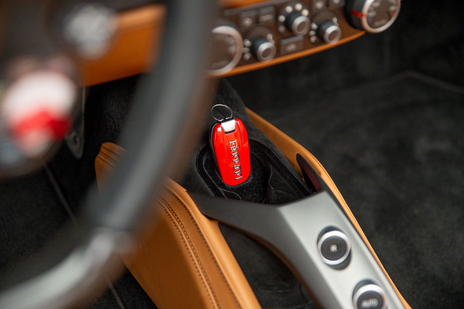 Used 2017 Ferrari 488 Spider RWD image 27