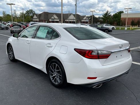 Used 2017 Lexus ES 350 w/ Luxury Package FWD image 5