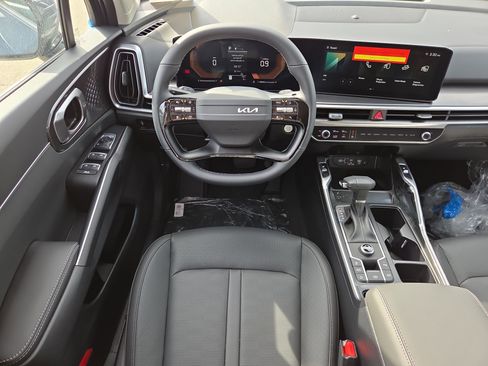 New 2026 Kia Sorento S w/ S Panoramic Sunroof Package FWD image 7