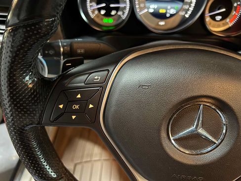 Used 2014 Mercedes-Benz E 350 4MATIC Sedan image 29