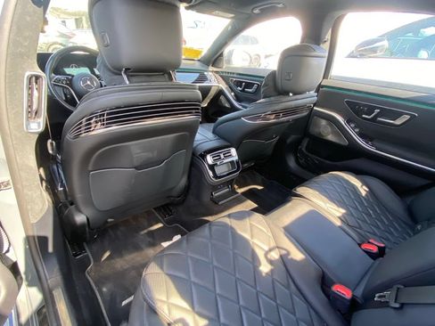 Used 2023 Mercedes-Benz S 580 4MATIC Sedan image 11