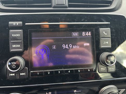 Used 2018 Honda CR-V LX image 7