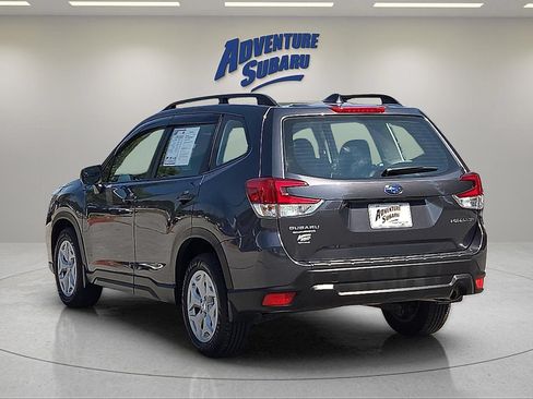 Used 2021 Subaru Forester AWD/4WD image 5