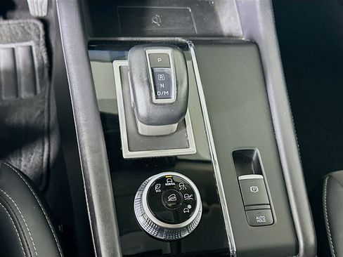 Used 2024 Mitsubishi Outlander SE Black Edition image 25