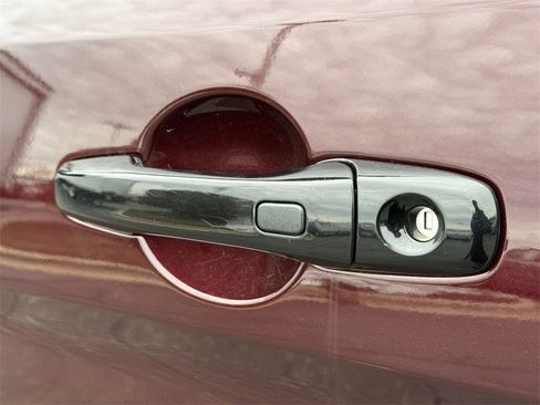 Used 2019 Ford Explorer Sport w/ Equipment Group 401A image 12