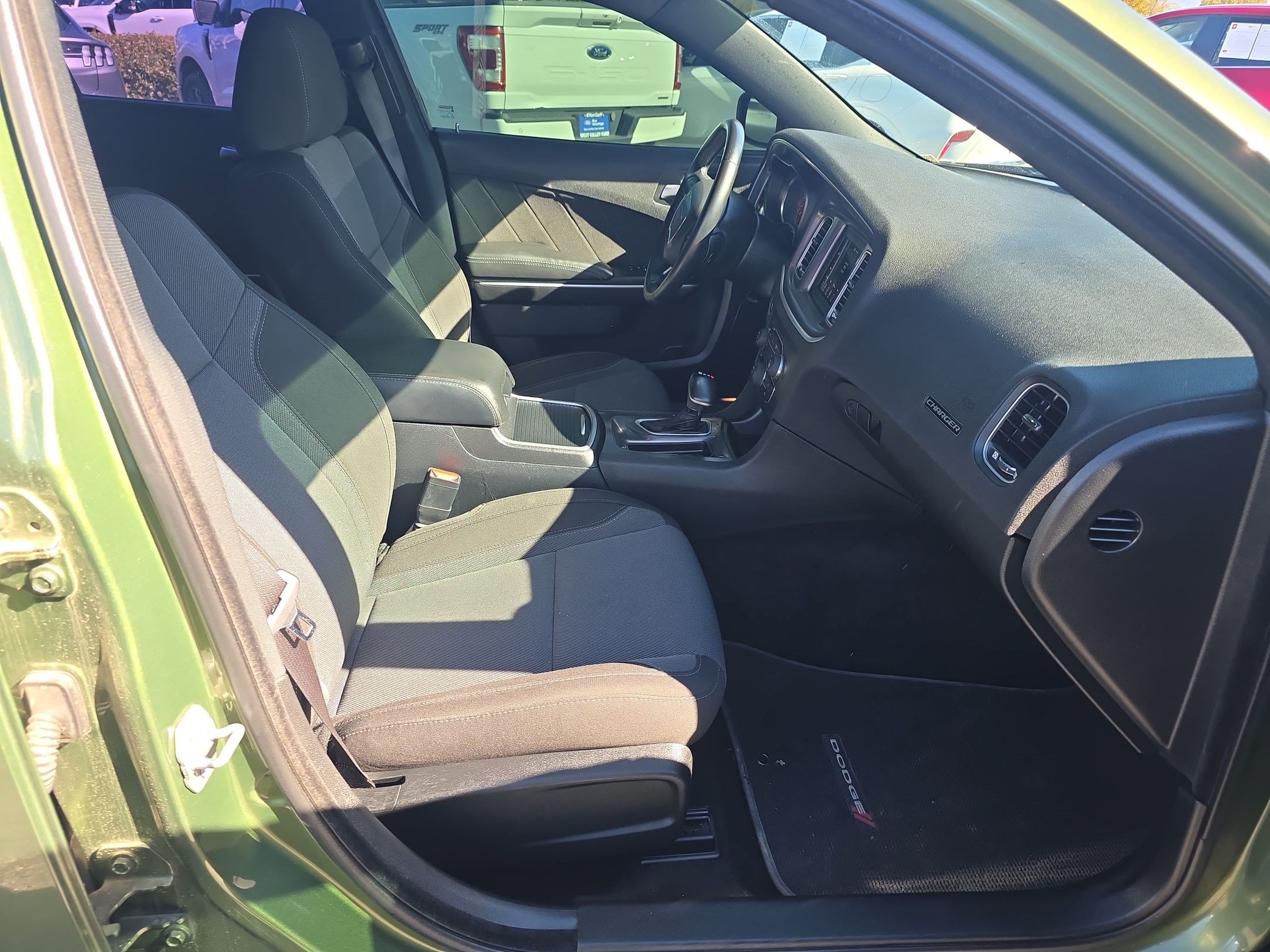 Used 2020 Dodge Charger SXT RWD image 33