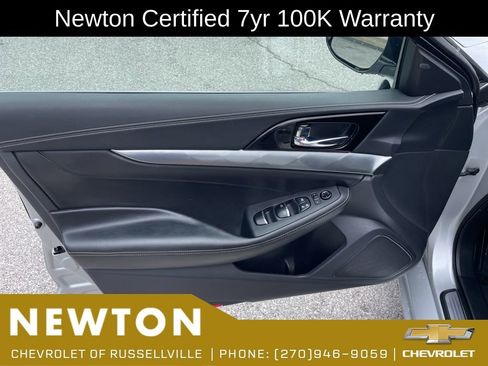Used 2022 Nissan Maxima SV w/ Floor Mat Group FWD image 7