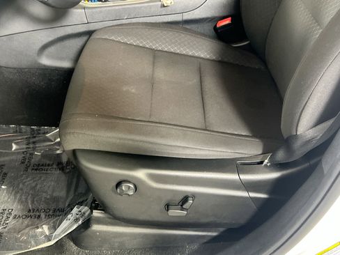 Used 2022 Jeep Grand Cherokee Laredo E image 19