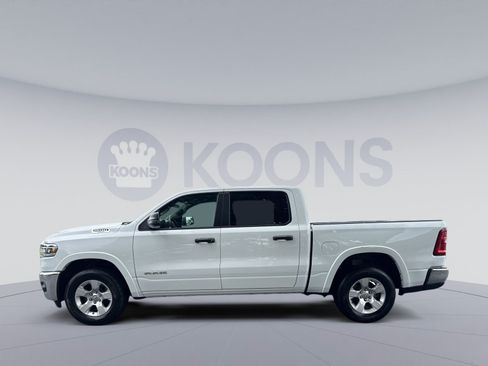 Used 2025 RAM 1500 Big Horn AWD/4WD image 2