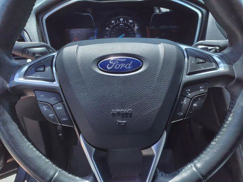 Used 2017 Ford Fusion Titanium image 19