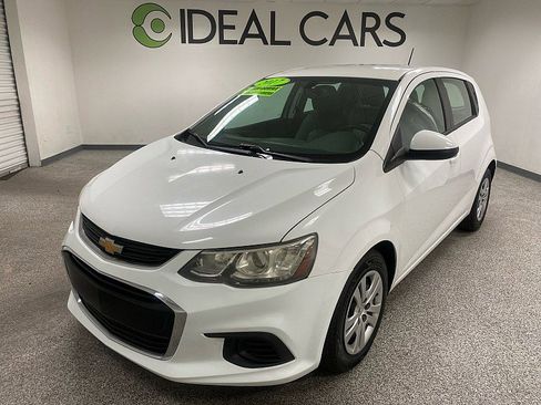 Used 2017 Chevrolet Sonic LT image 1