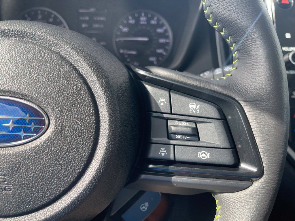 Used 2025 Subaru Ascent Onyx Edition AWD/4WD image 16