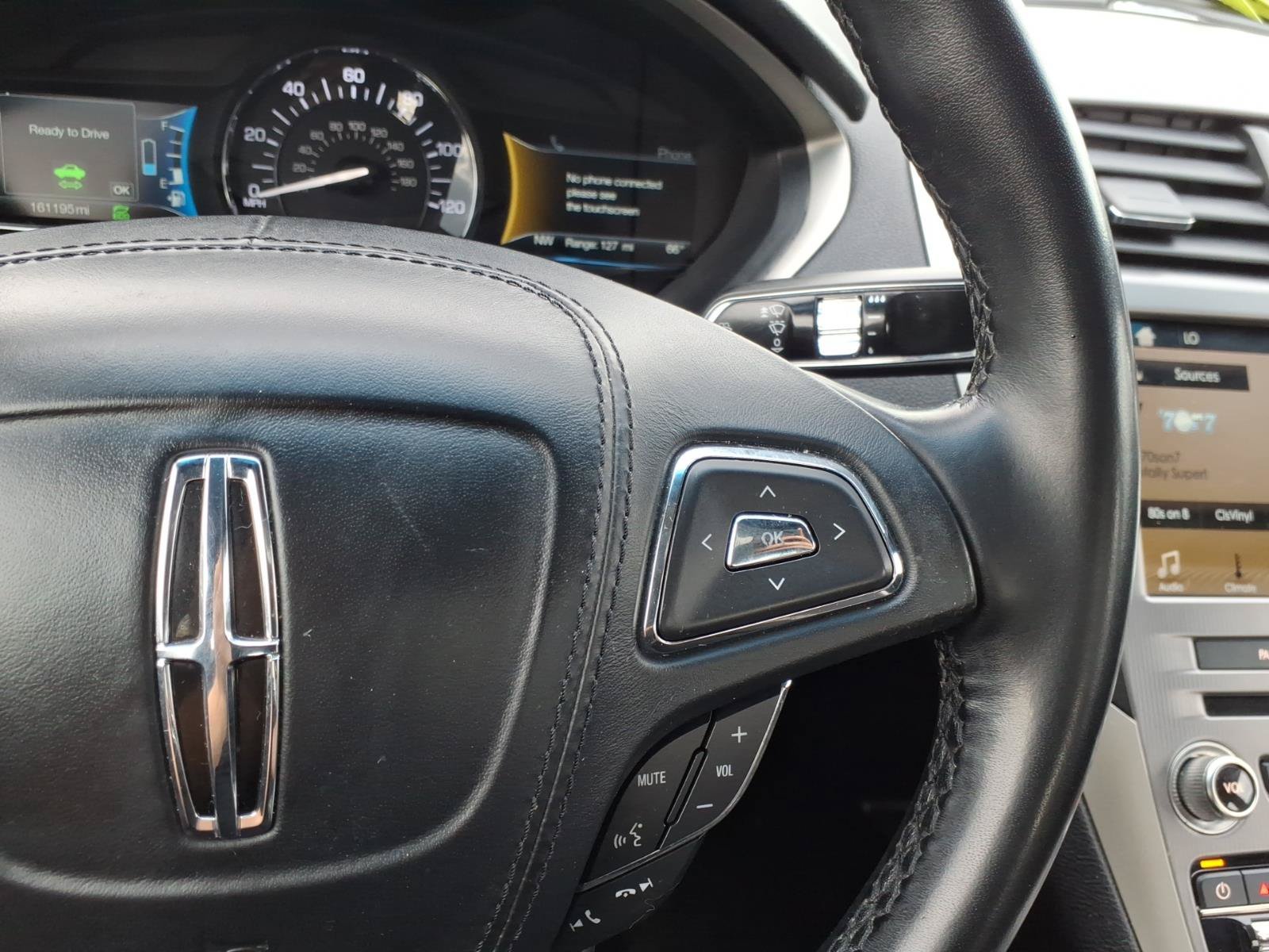 Used 2018 Lincoln MKZ Reserve FWD image 19