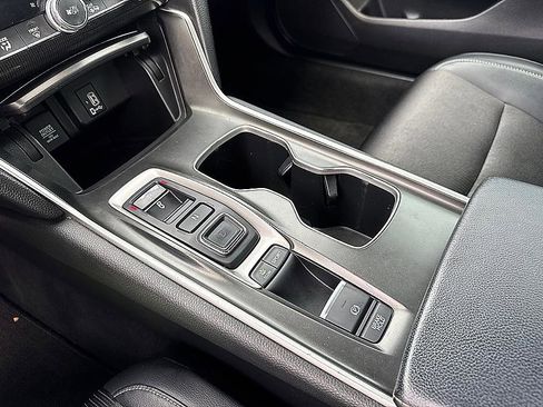Used 2018 Honda Accord Sport image 15