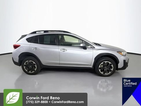 Used 2021 Subaru Crosstrek 2.0i Premium w/ Moonroof Package AWD/4WD image 11