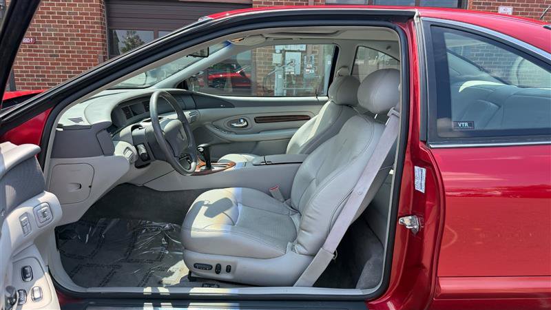Used 1997 Lincoln Mark VIII LSC RWD image 15