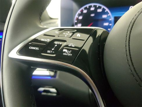 Used 2025 Mercedes-Benz S 580 4MATIC Sedan image 23