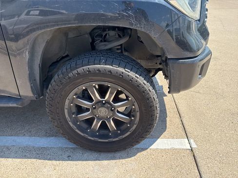 Used 2020 Toyota Tundra Platinum AWD/4WD image 4