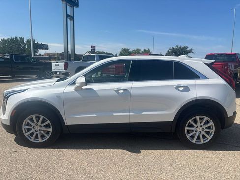 Used 2022 Cadillac XT4 Luxury AWD/4WD image 5